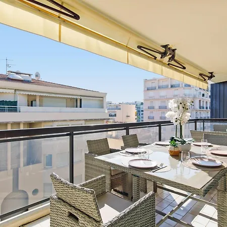Carlton Area Xxl Luxe 1 Bed With Large Terrace *